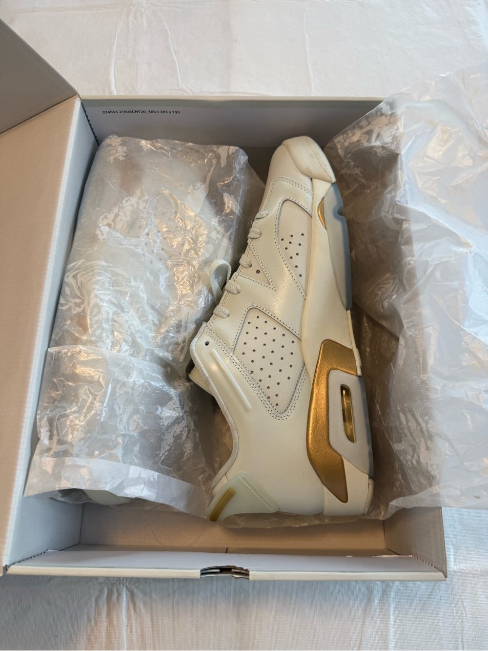 Jordan low 6’s 🔥 Cream and Gold Retro Basketball Sneakers